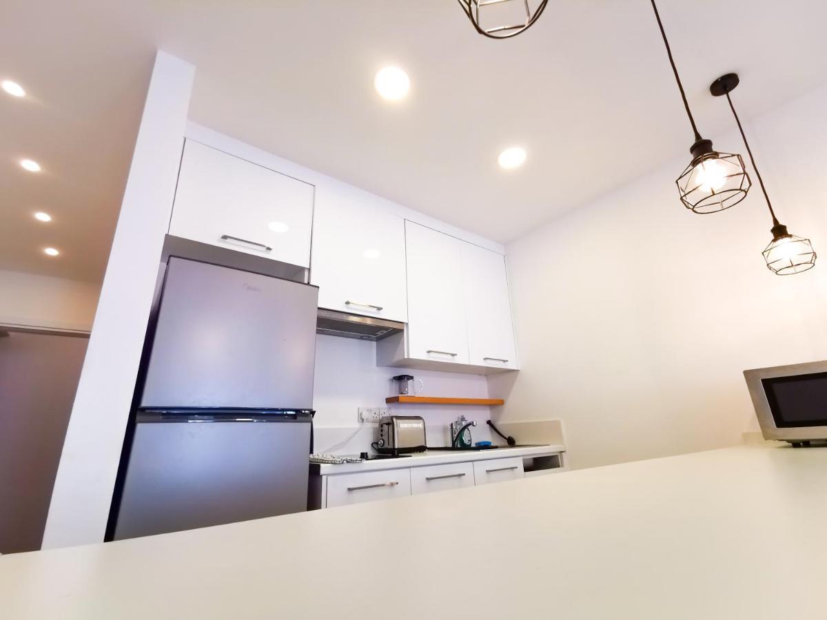 Citycenter Boutique Apartment Lárnaka Kültér fotó